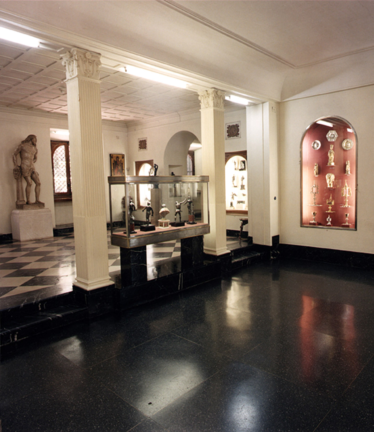 Sala III del Museo Lázaro Galdiano, antes de la reforma de 2001